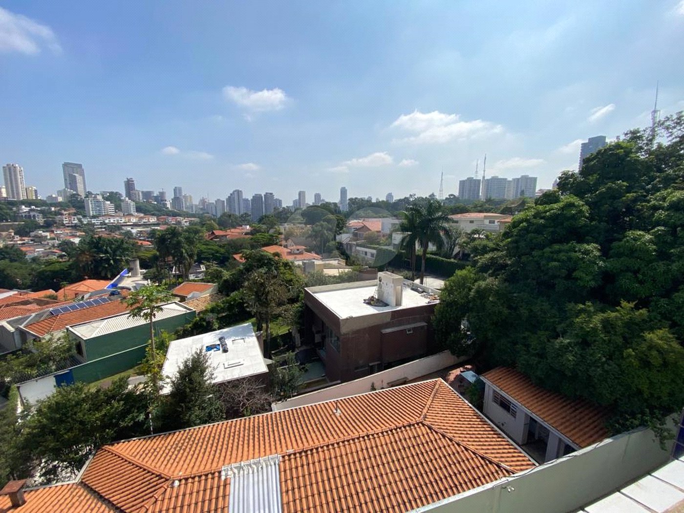 Apto 91 m - Metrô Sumaré, rua arborizada e tranquila. ótima planta, são 03 dorm 1 suite 1 vaga