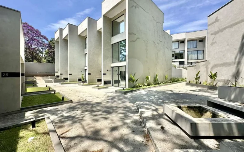Triplex 2 sts + escritório (3ª suíte - reversível)