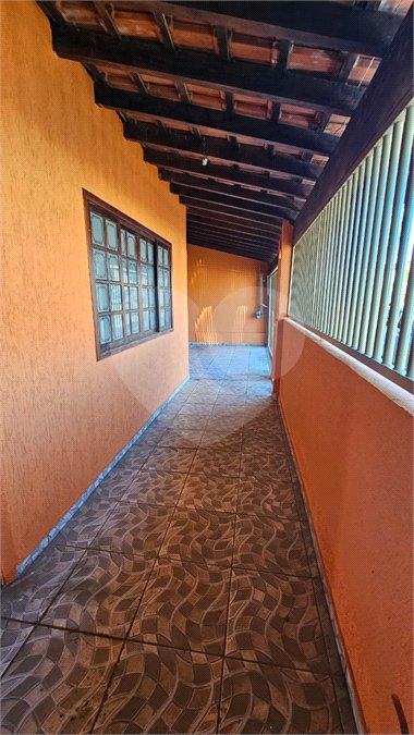 Excelente Casa Residencial no São Carlos 5 com 3 Quartos (1 Suíte) e Garagem Coberta para 2 Carros