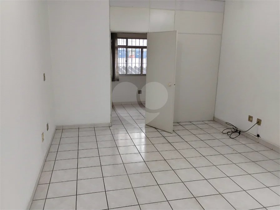 Excelente sala comercial na Zona Sul