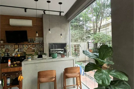 Apartamento Garden na Mooca de 322m² com 3 suítes e 5 vagas.