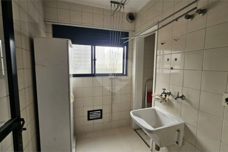 Apartamento à venda | 72 m² | 3 quartos (1 suíte) | 1 vaga | Próximo ao Metrô Saúde