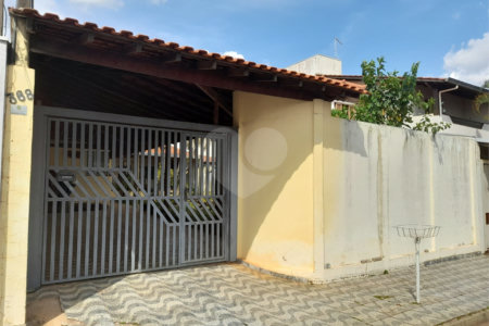 Sobrado à Venda no Parque Fehr – 3 Dormitórios e Área Gourmet em Rua Tranquila