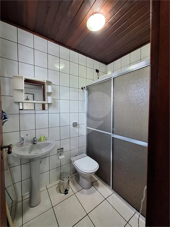 Casa para alugar com 3 quartos, sendo 1 suíte,  no condomínio Estância Marambaia, Vinhedo - SP