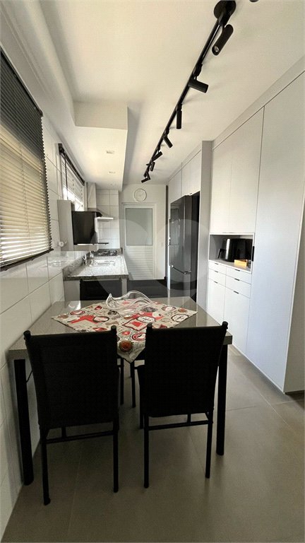 Apartamento de 176 m2 com 4 dormitórios sendo 3 suítes com 3 vagsa Condomínio Dolce Vita Avenida Lacerda Franco ,Cambuci -São Paulo