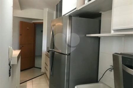 APARTAMENTO MOBILIADO EM FRENTE AO SHOPPING 02 DORMITÒRIOS
