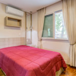 Casa à venda com 4 quartos, sendo 2 suítes, no condomínio Residencial Terras Altas, São Paulo - SP
