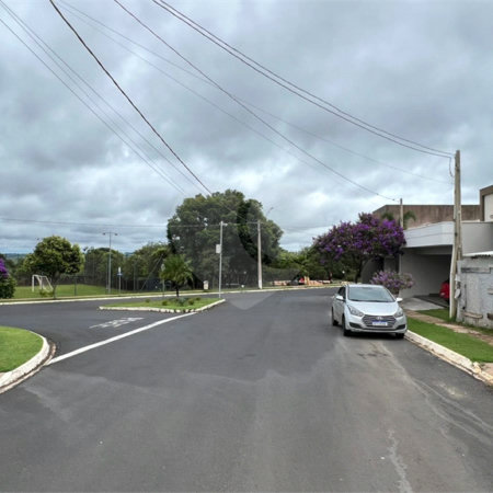 Lote de esquina à venda no Condomínio Faixa Azul