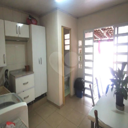 Casa com 130m², 2 quartos, à venda no Cambucí