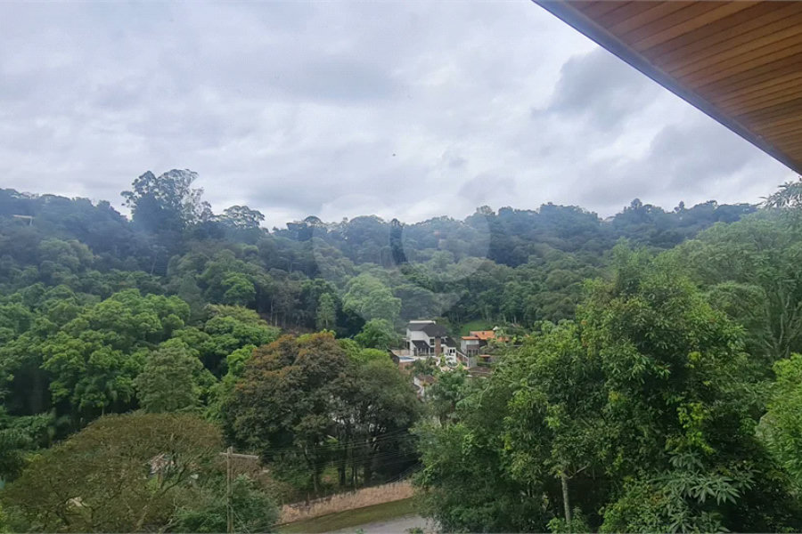 Casa à venda com 3 suítes no condomínio Alpes da Cantareira, Mairiporã - SP