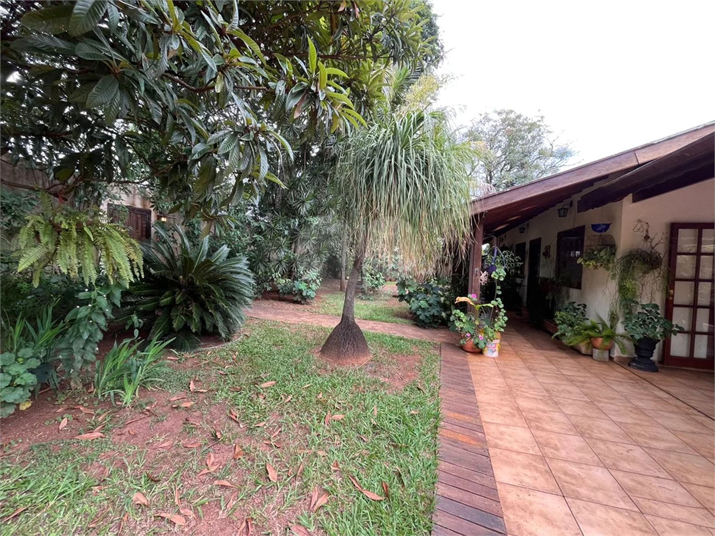 Chácara Espaçosa no Santa Rita com Área Gourmet, Sauna e Árvores Frutíferas