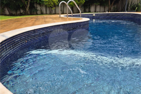 Sobrado à venda ou para alugar com 3 suítes em Villaggio Capríccio, Louveira, SP