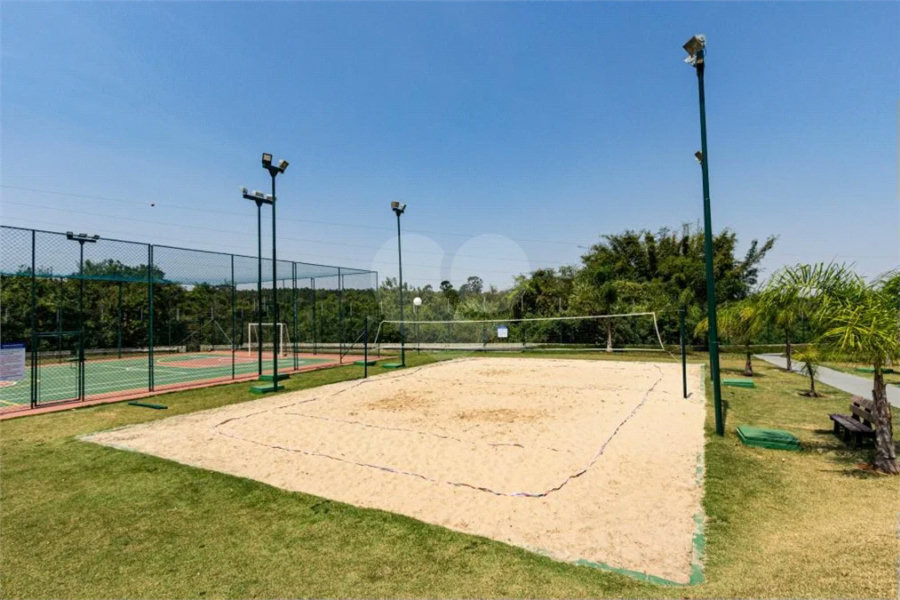 casa térrea, recém construida, 3 dormitórios sendo 1 suíte, 2 vagas de garagem, piscina e espaço gourmet
