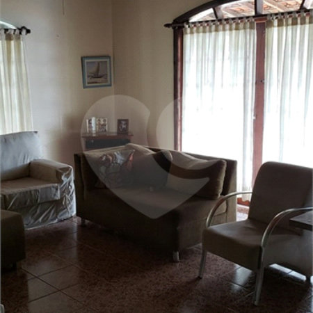 Sitio para venda.