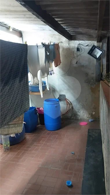 IMÓVEL COM SOBRADO + OUTRA CASA NO TERRENO, ÓTIMA PARA RENDA OU FAMÍLIA GRANDE
