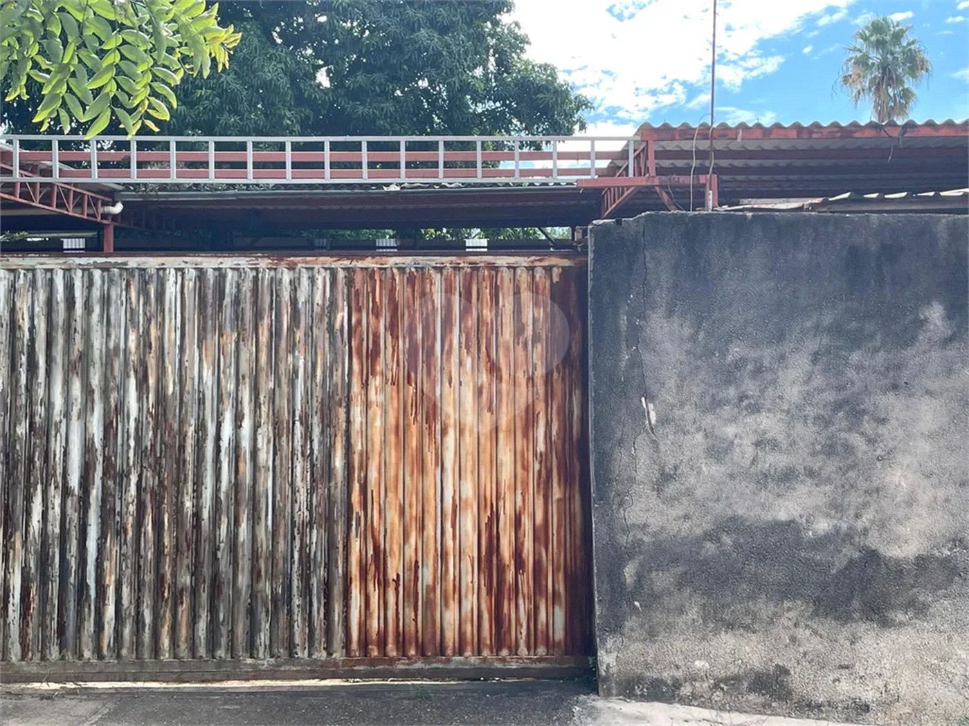 Terreno Comercial para Venda e Locação no Bairro Estância Lago Azul em Piracicaba/SP.