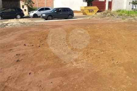 Terreno com 253,00 m² .