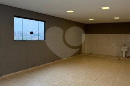 Casa com 235m² , 3 dormitórios , sendo 1 suíte , 6 vagas , à venda no Jardim Brasilia