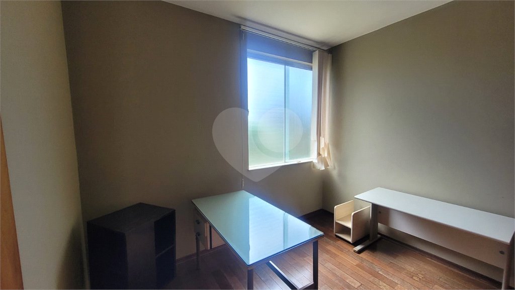Casa à Venda . Aceita Permuta por Apto. ou Casa ,em Condomínio na Cidade São Paulo ou Bauru.
