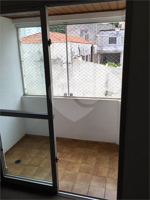 Apartamento com 68m², 2 dormitórios, sendo 1 suíte, 1 vaga, à venda na Vila Matilde.