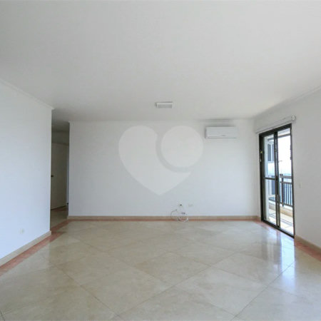 Apartamento locação Alto da Boa Vista próximo Jardim Marajoara.
