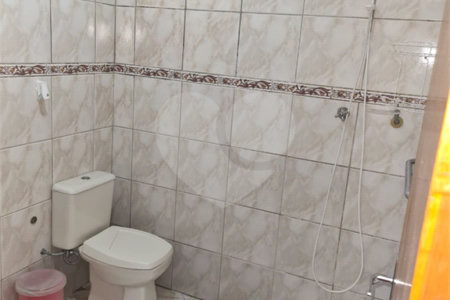Casa à venda na Vila Esperança com 230m² 3 dormitórios 1 suíte 3 banheiros 3 vagas