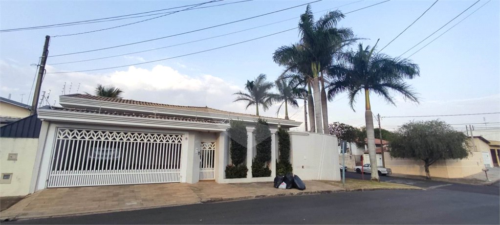 Casa para venda na Vila Carmem