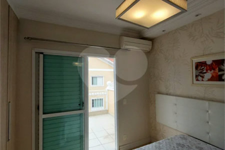 Sobrado á venda com 102m²- Vila Bertioga.