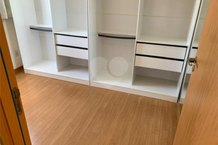 Apartamento a venda no condomínio Monte Berlim