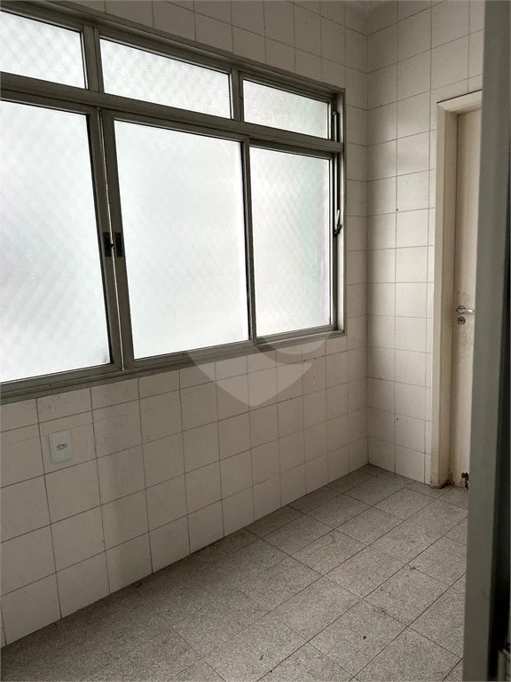 Amplo e Clássico: Apartamento de 90 m² em Higienópolis!
