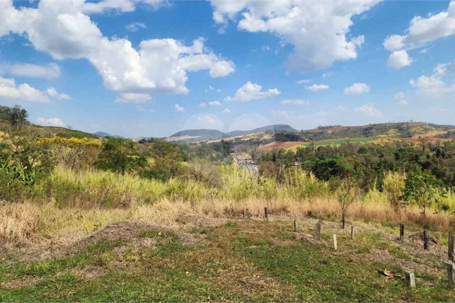 Sítio de 31 mil m² à VENDA em Àguas da Prata/SP