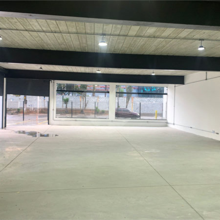 PRÉDIO / GALPÃO COMERCIAL À VENDA OU LOCAÇÃO Jardim Arapongas • Guarulhos/SP
