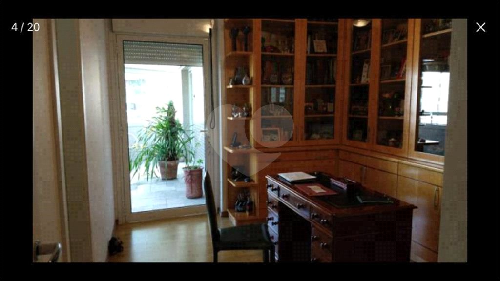 Apartamento à venda no Paraíso de 303m² com 4 suítes e 4 vagas.