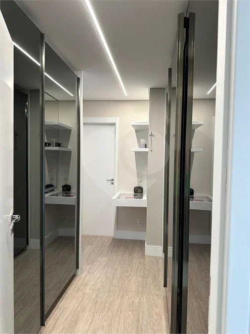 Apartamento de alto padrão com 108 m², 3 dormitórios, 1 suíte, varanda gourmet, planejados, lazer completo e próximo ao Metrô Alto do Ipiranga.