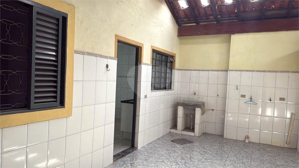 Casa a venda, composta por 2 casas separadas no Jaraguá em Piracicaba - SP.