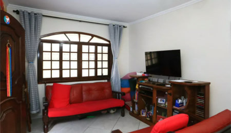 Sobrado à venda com 4 quartos, sendo 1 suíte, em Vila Sônia, São Paulo, SP