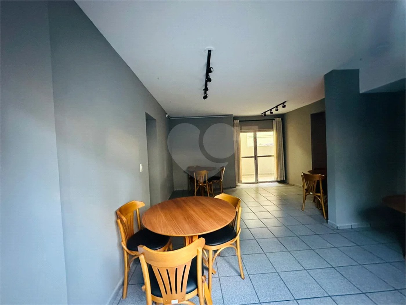 Excelente apartamento à venda na Liberdade