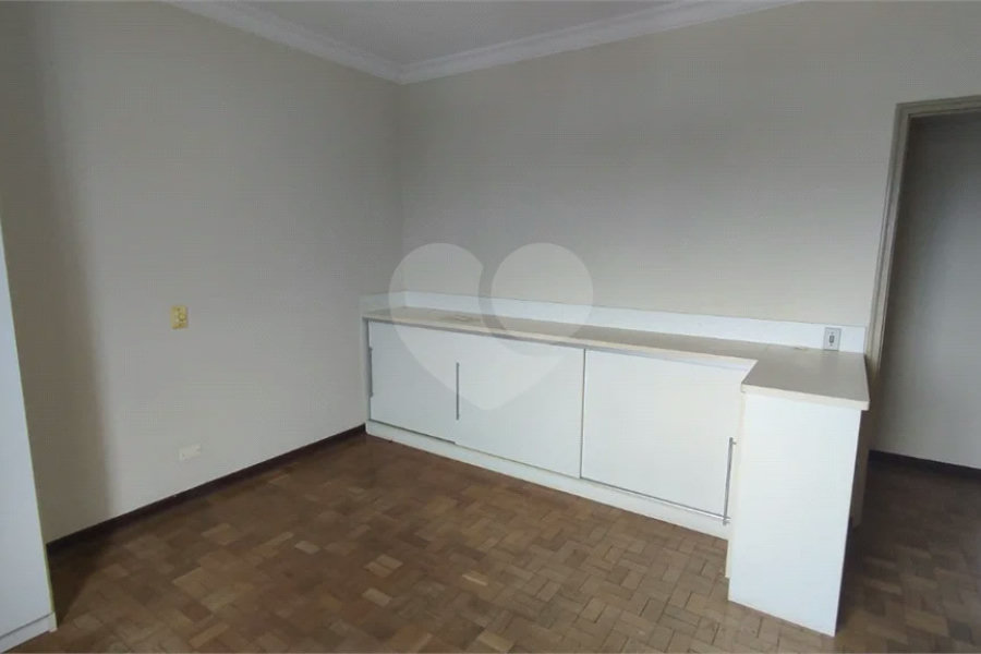 Apartamento Edifício Romano