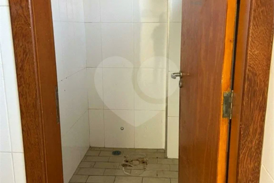 Prédio Comercial à Venda na Mooca – 394 m² de Área Construída
