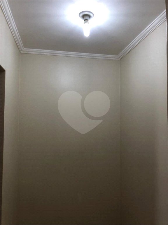 Casa térrea no Condomínio Moradas II .