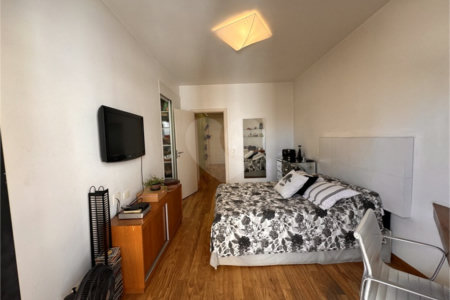Higienópolis: Apartamento de 350 m2, 4 suítes, 5 vagas.