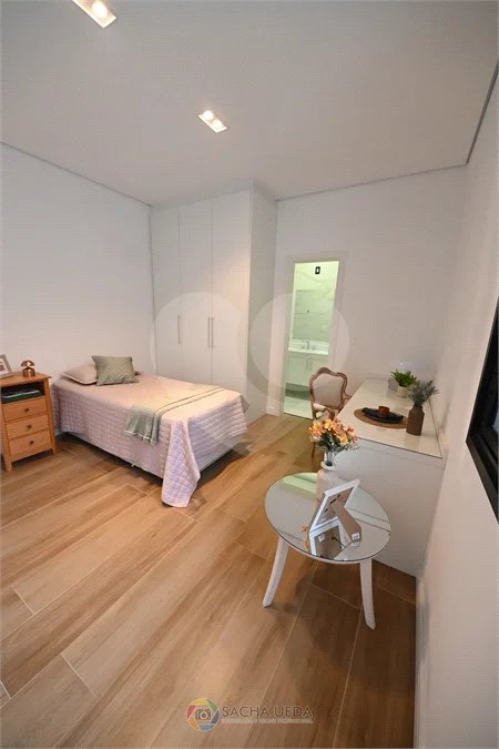 Indaiatuba - SP - Condomínio Helvetia Park - 490 m² Terreno - Sobrado com 307 m² de Área Construída - Escritório com móveis planejados - Sala de estar e jantar ampla e integradas - Cozinha planejada completa, com eletrodomésticos (cooktop, forno, coifa, geladeira, microondas) - Lavanderia