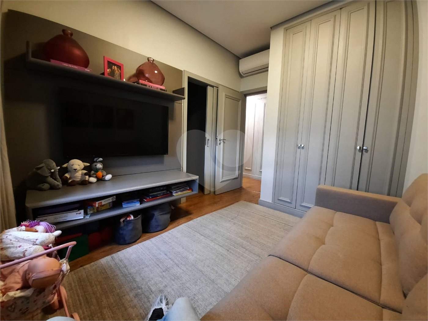 Apartamento de 257m² a venda em Moema, reformado, 4 dorms, 3 suítes, fora de rota,, 4 vagas