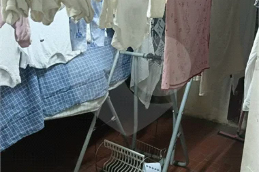 IMÓVEL COM SOBRADO + OUTRA CASA NO TERRENO, ÓTIMA PARA RENDA OU FAMÍLIA GRANDE