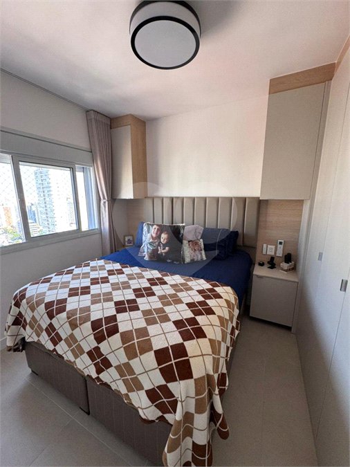 Apartamento á venda de 81m2 no Ipiranga com 2 dorms, 2 suítes, 3 banheiros, 2 vagas. Estuda permuta.
