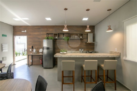 Apartamento com 2 dormitórios.