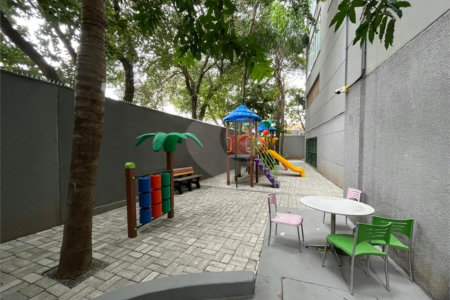 Apartamento á venda com 200m² - Bosque da Saúde