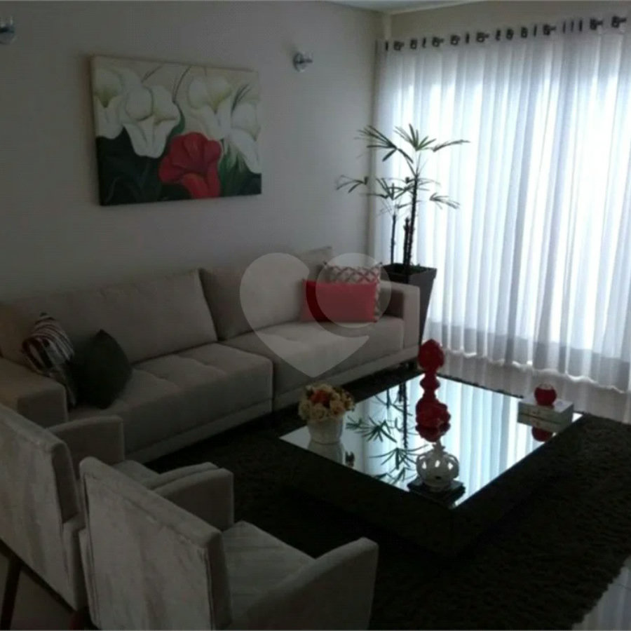 Casa à venda com 3 quartos, sendo 2 suítes, em Condomínio Residencial Terras do Oriente, Valinhos, SP