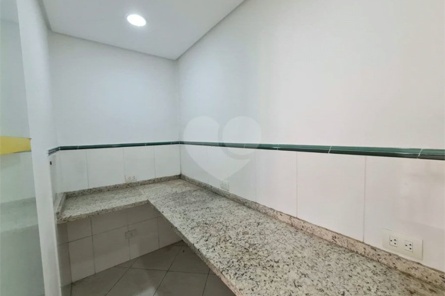Sala à venda em Jardim Bela Vista, Santo André, SP