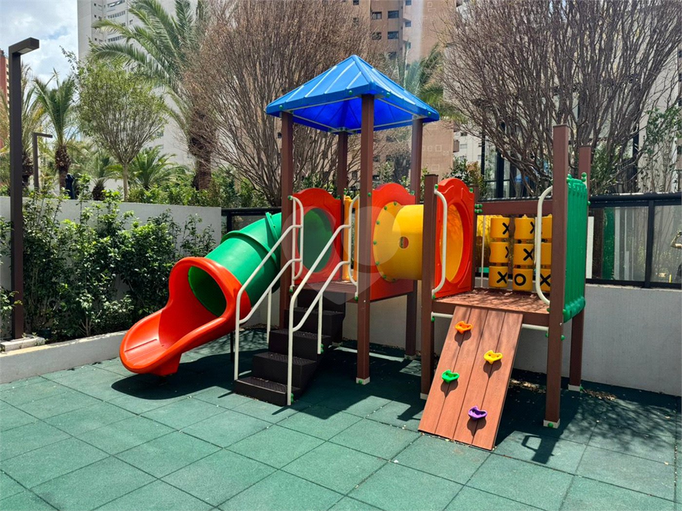 Magnífico apartamento novo (no contra-piso) à venda na Chácara Klabin com 144 m² e 3 suítes.